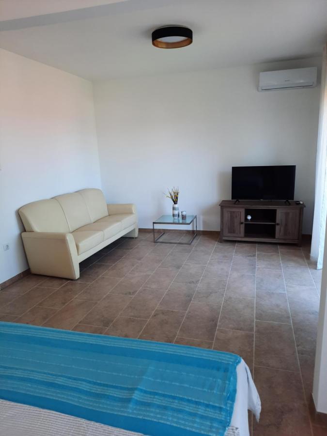Appartements Lena. Premantura Exterior photo